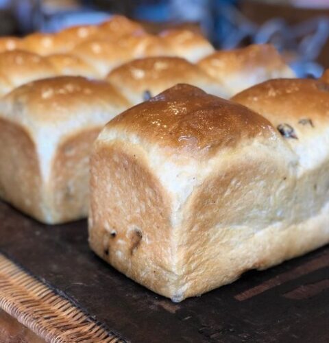 パンのみみ人気商品「レーズン食パン」